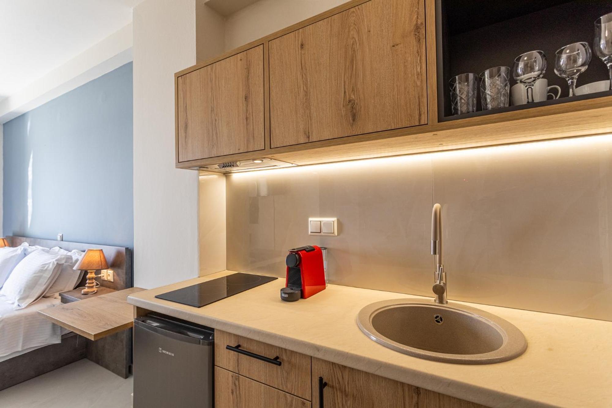 Marina Aparthotel Кардамили Екстериор снимка